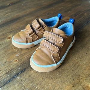 Cat and Jack toddler boy size 6 shoes